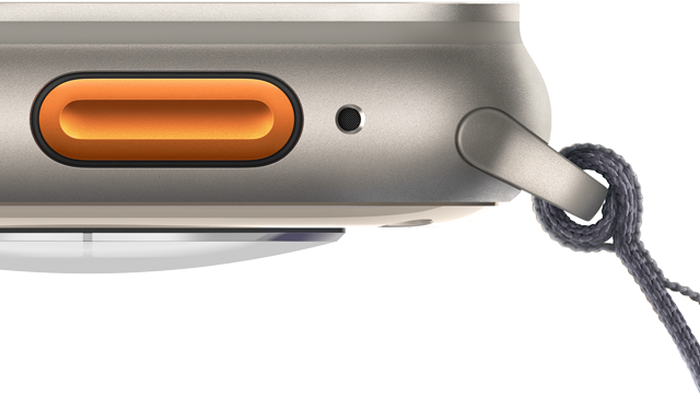 Apple Watch Ultra 2 mit dem Action Button in Orange und robustem Titangehuse