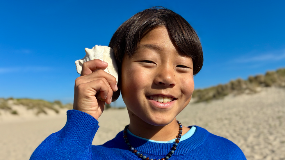 Foto, das mit der 48 MP Fusion Kamera aufgenommen wurde, Portr�t Feature der n�chsten Generation wird verwendet und fokussiert das Gesicht einer Person