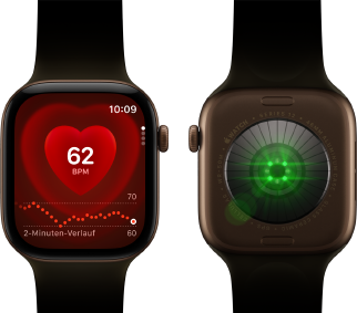 Zwei Apple Watch Series 12 Ger�te, Aluminiumgeh�use, Farbe Dunkelbronze mit Sportarmband Oliv, eine zeigt die Herzfrequenz App, die andere das System zur Gesundheitserkennung auf der R�ckseite der Watch mit gr�n leuchtenden LEDs