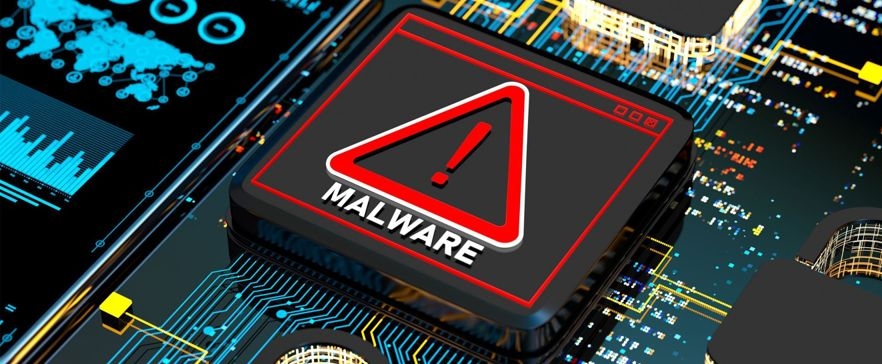 Malware-Warnsymbol auf einem Computerchip als Darstellung einer Cyberbedrohung.