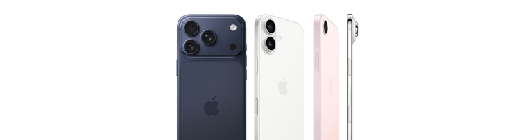 Vier iPhone-Modelle in verschiedenen Farben (dunkelblau, weiß, rosa und silber) mit unterschiedlichen Kamera-Konfigurationen nebeneinander.