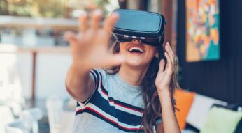 Enjoying virtual reality technology