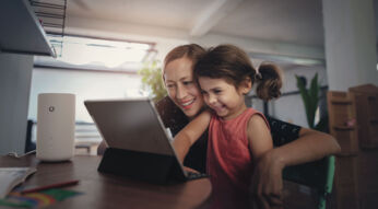 frau und tochter nutzen gigacube