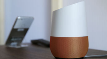 Google Home-Lautsprecher