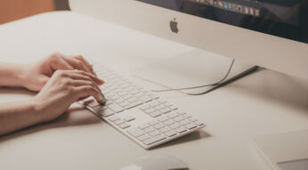 Am Mac-Computer einen Screenshot machen.