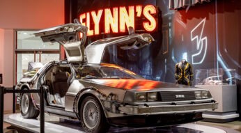 hollywood-dream-machines-time-machine-de lorean-ausstellung-film-autos