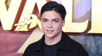 Emile Chérif bei der Premiere des Kinofilms 'Woodwalkers 2' im Cinedom in Köln.