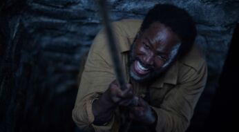 Harold Perrineau als Sheriff Boyd Stevens in einer Szene von Staffel 2 von "From".