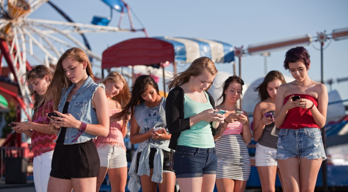 bigstock-Teen-Girls-Text-Messaging-37136302