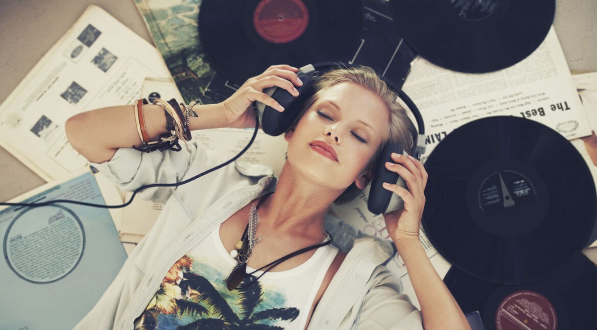 iStock_000039961770_Vinyl