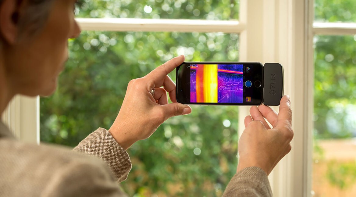 FLIRONE-Home-Inspection-Lifestyle