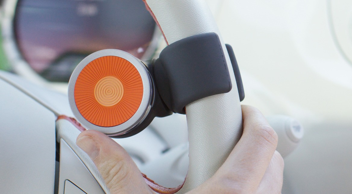 O6 Mounted on Steering Wheel Fingertip Control-edited