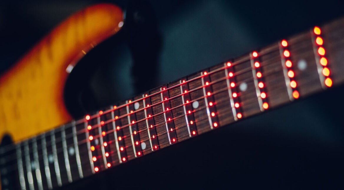 Fret Zeppelin, Gadget, Gitarre