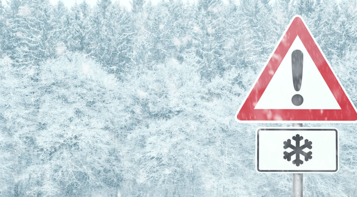 Unwetterwarnung bei Schnee und Sturm.