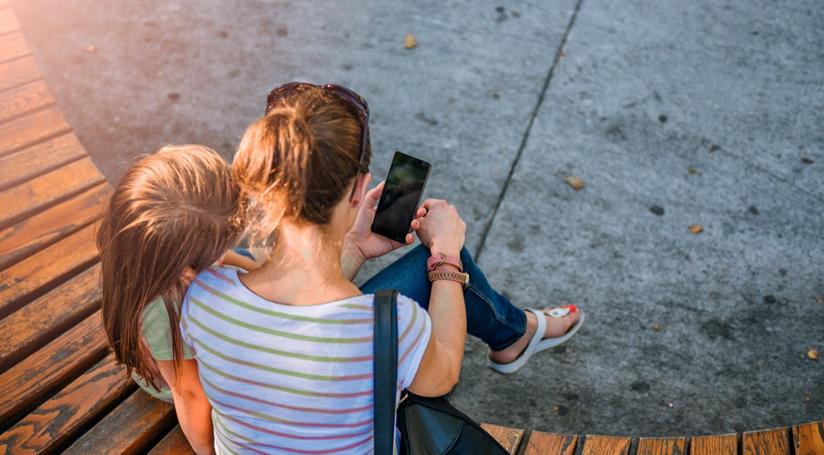 Cyber Mobbing Kinder Eltern Ratgeber digital