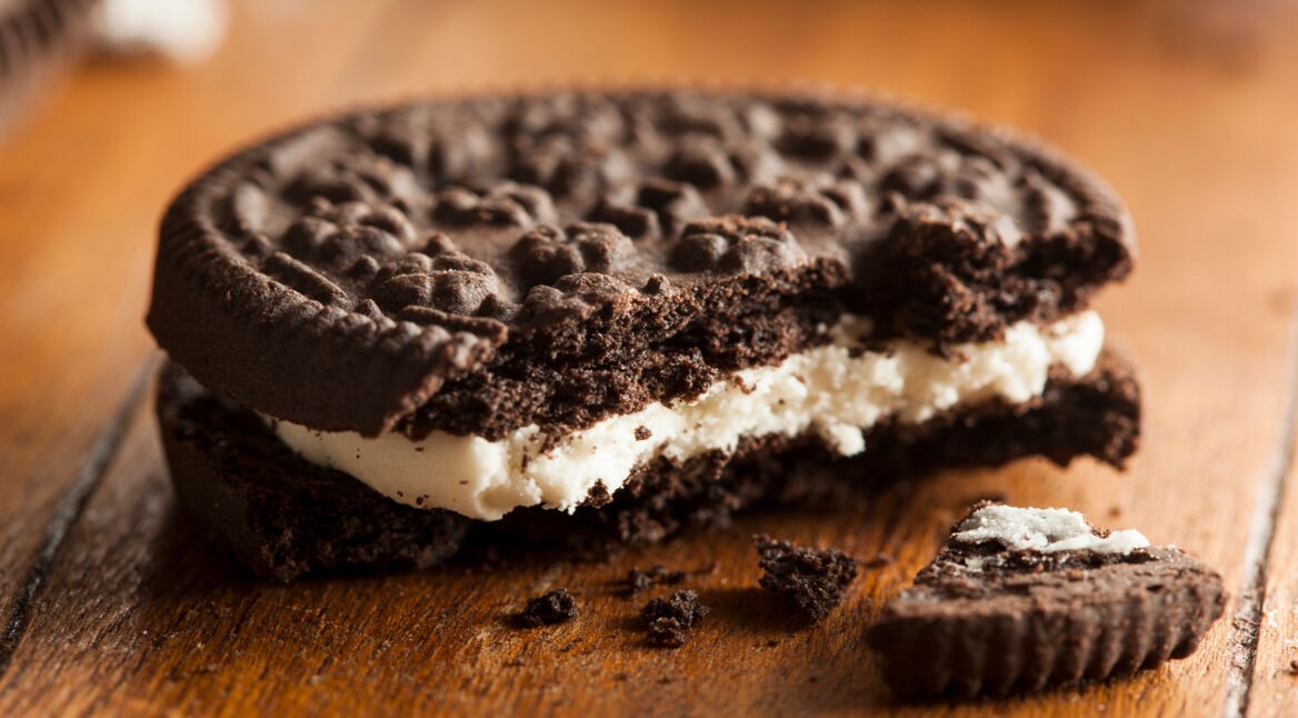 Unhealthy Chocolate Cookies with Cream Filling