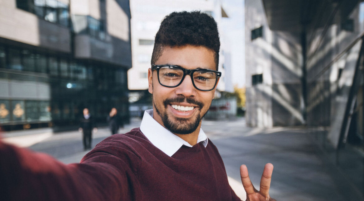 Selfies sind sehr beliebt unter Smartphone-Nutzern.