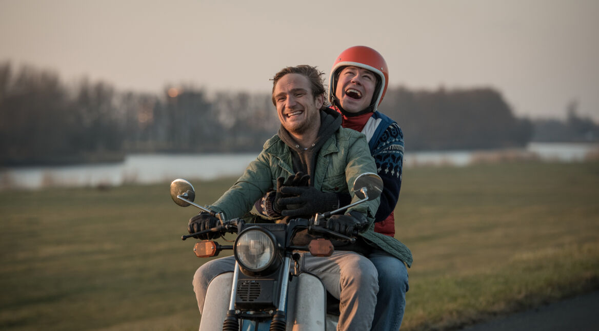 Frederick Lau und David Kross in der Buchverfilmung "Simpel"