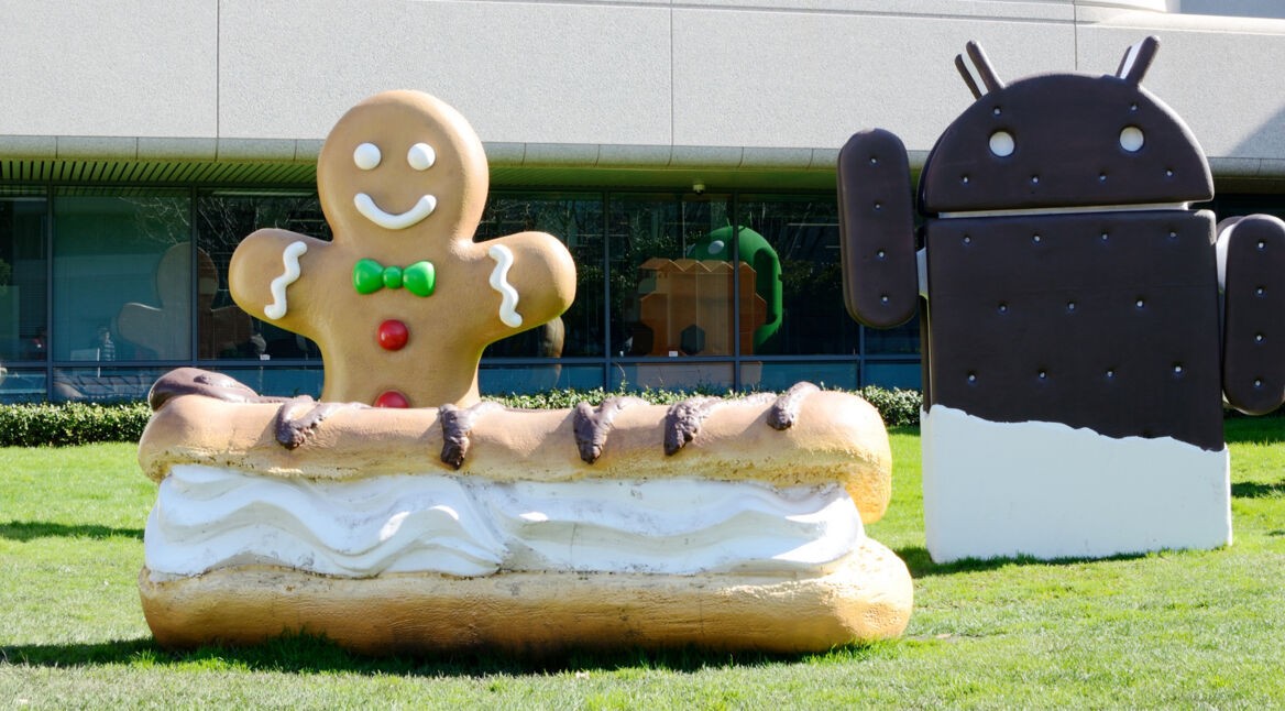 Google Campus mit verschiedenen Android-Maskottchen