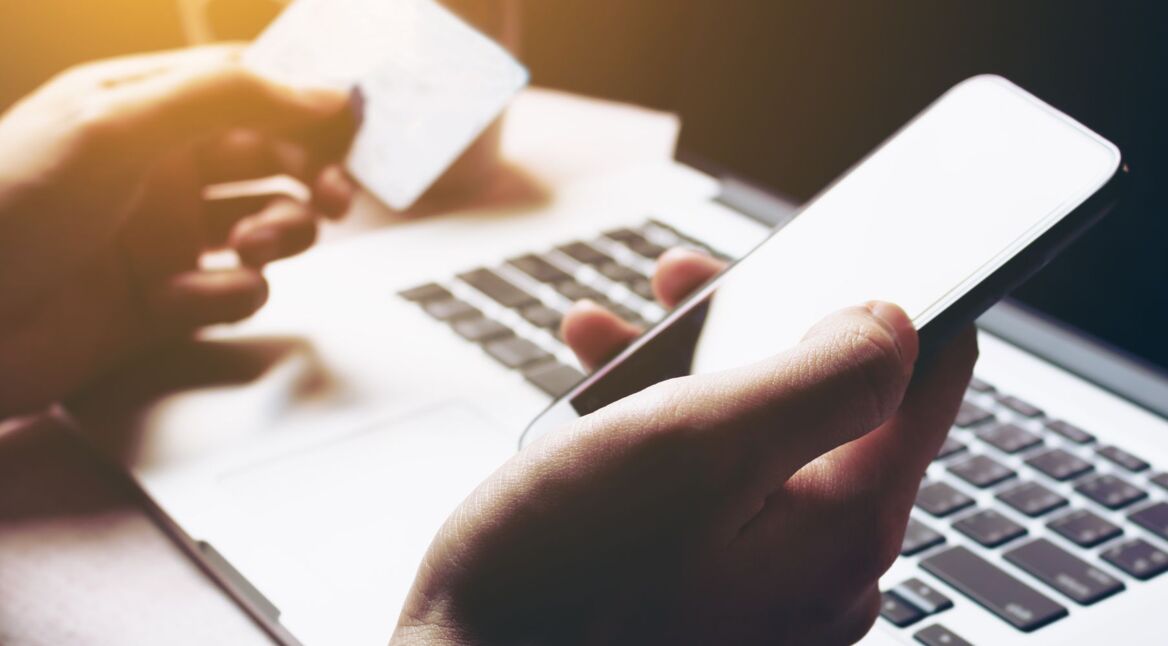 iPhone Mac Credit Card