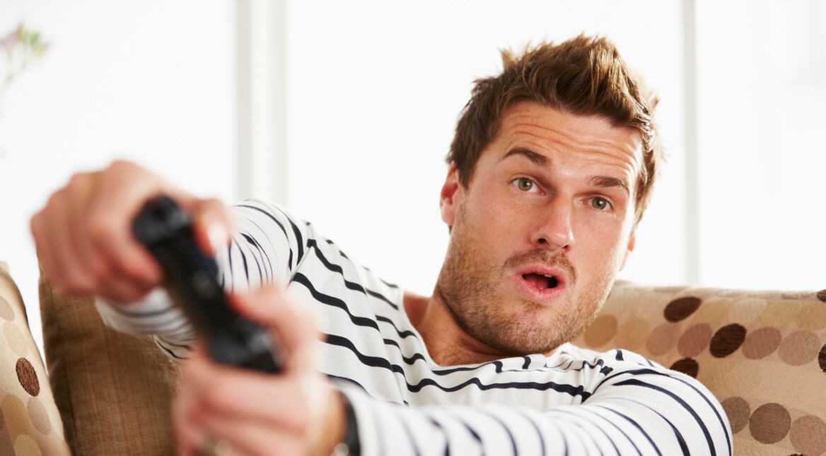 Ein Gamer ist voll im Geschehen