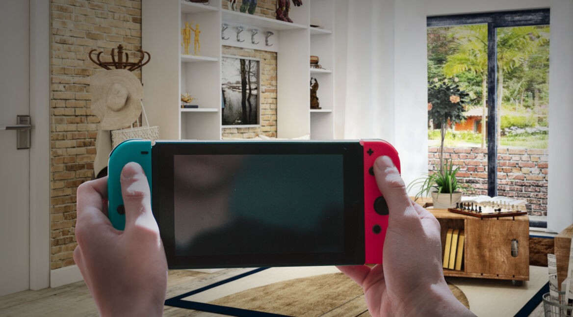 Nintendo Switch-Demos im Wohnzimmer zocken.