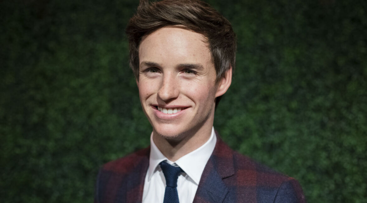 Schauspieler Eddie Redmayne auf dem roten Teppich.