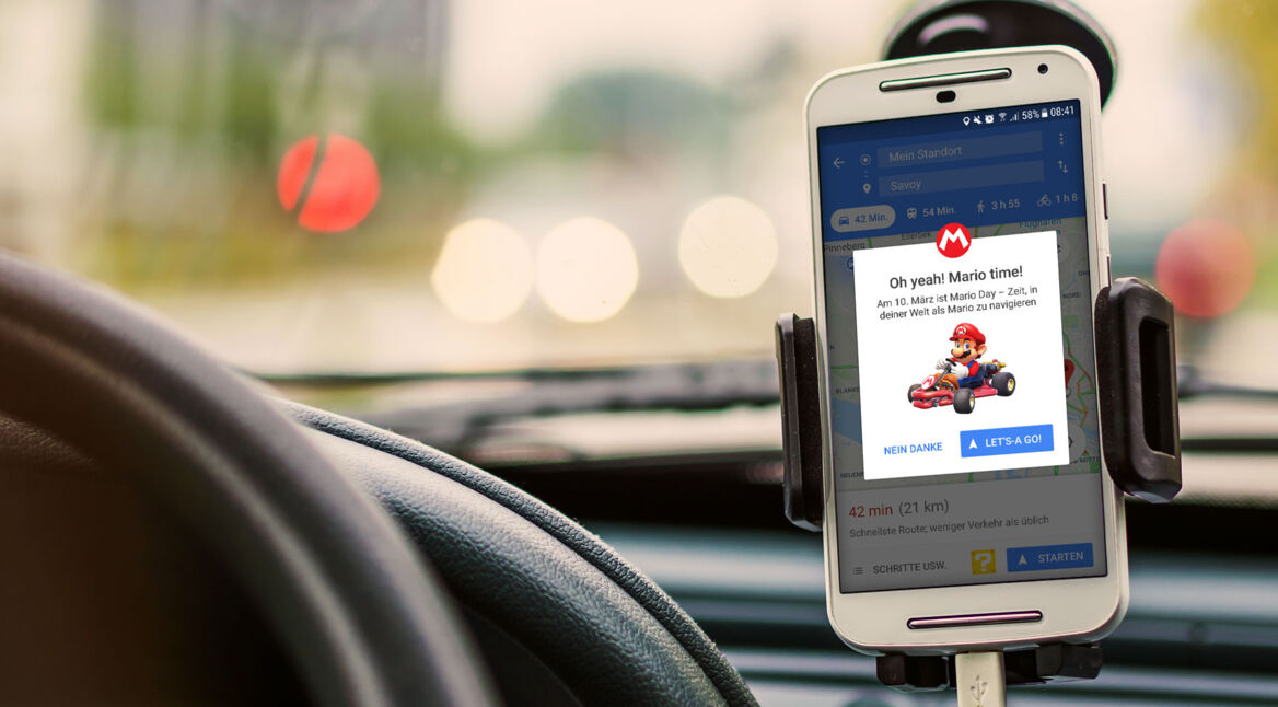 Dank Google Maps und Mario mit dem Auto durch die Stadt navigieren.