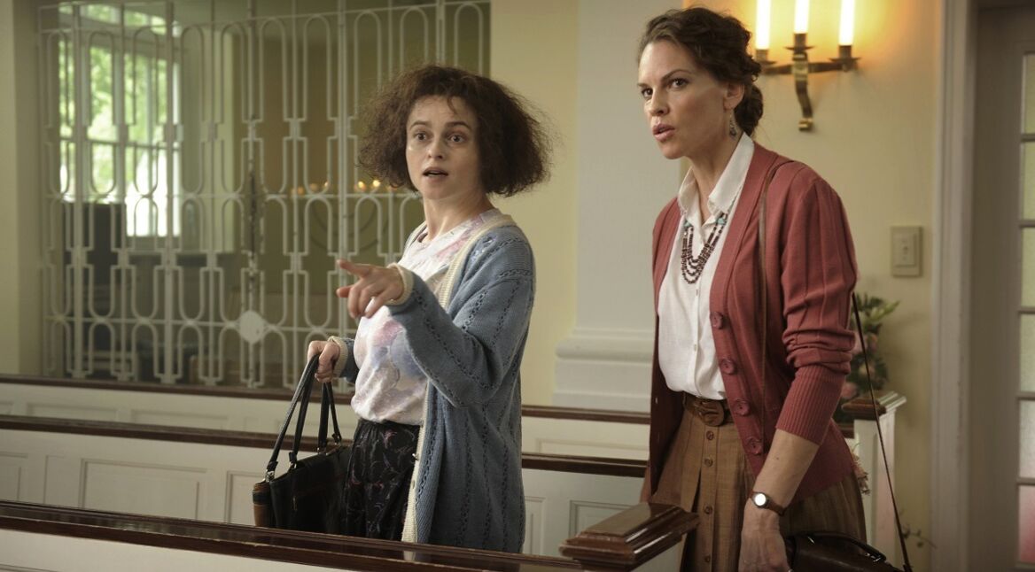 Helena Bonham Carter und Hilary Swank in Eleanor & Colette