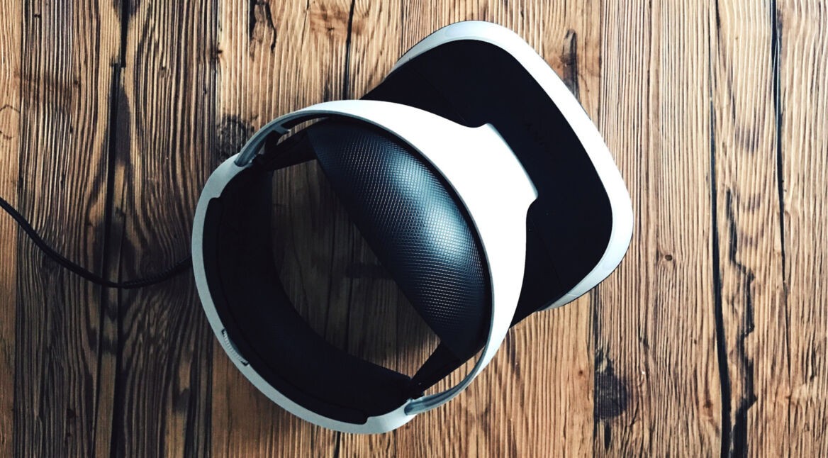 Eine PlayStation VR-Brille von oben