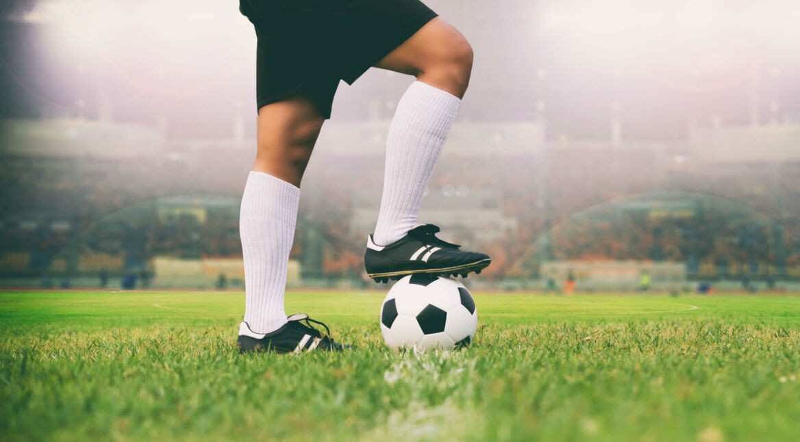 Fußball im Stadion.