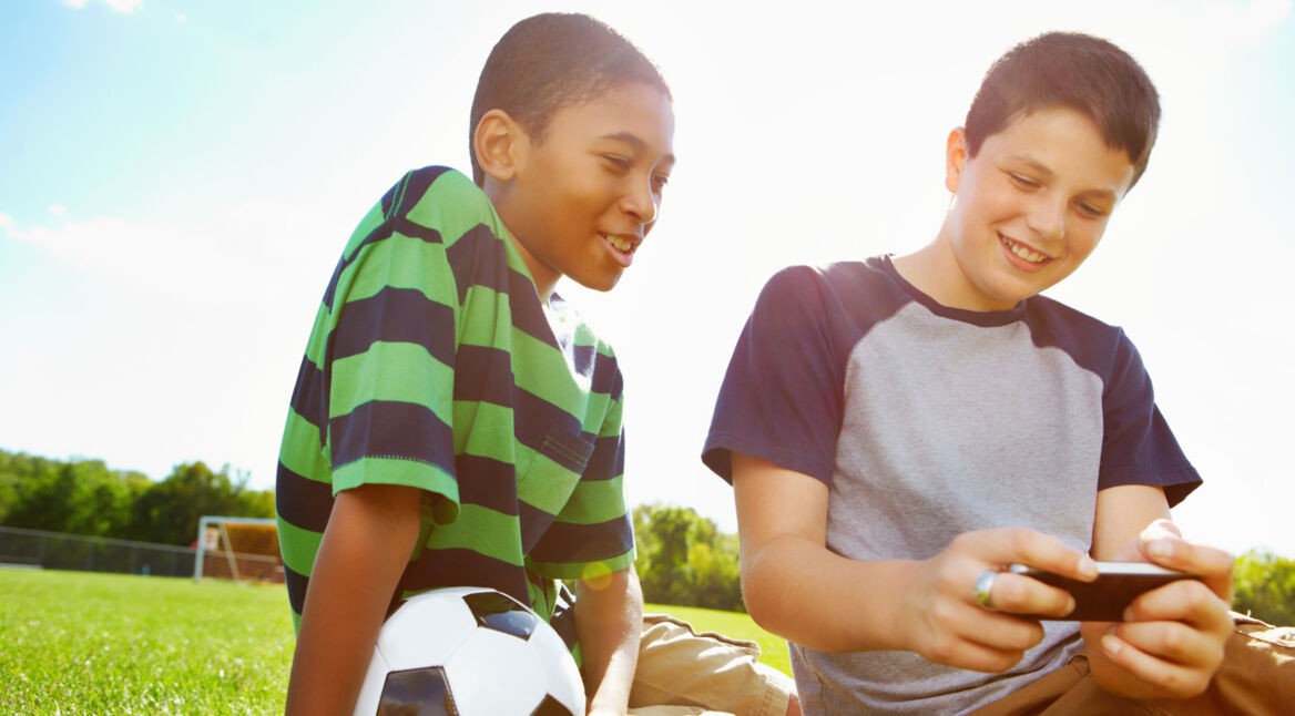 fuenf-mobile-fußball-games-zur-em-2021-header