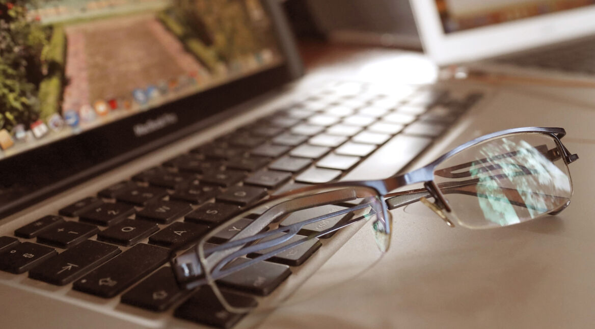 Die Night-Shift-Funktion am Mac bearbeiten.