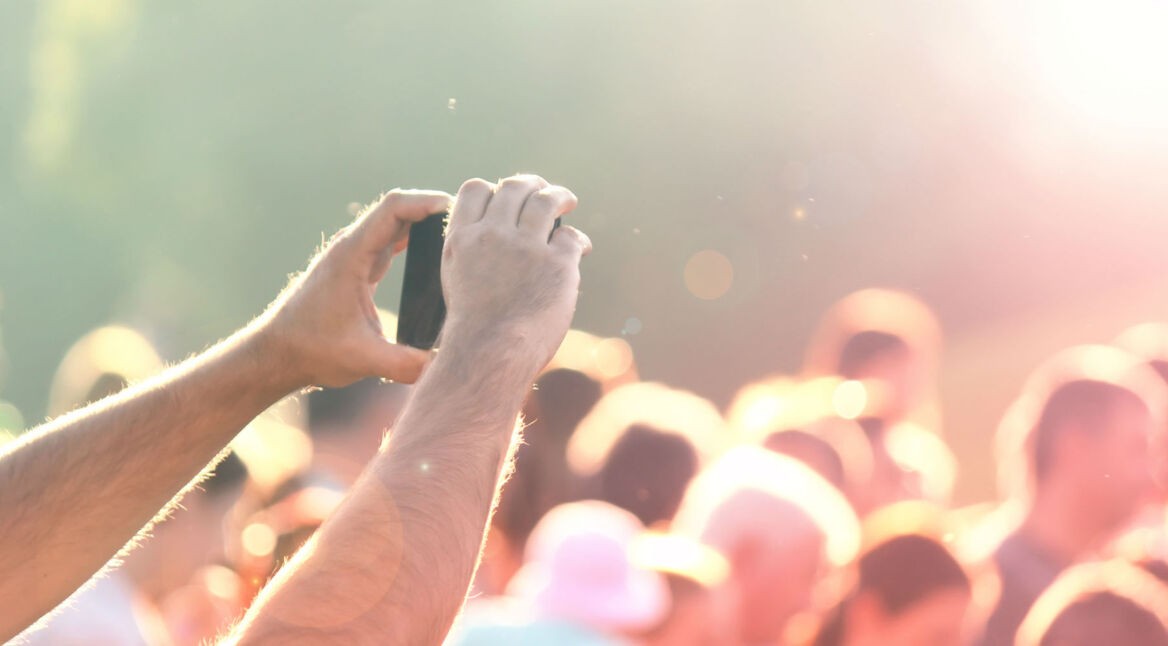 Mit dem iPhone ein Foto im Comic-Look aufnehmen.