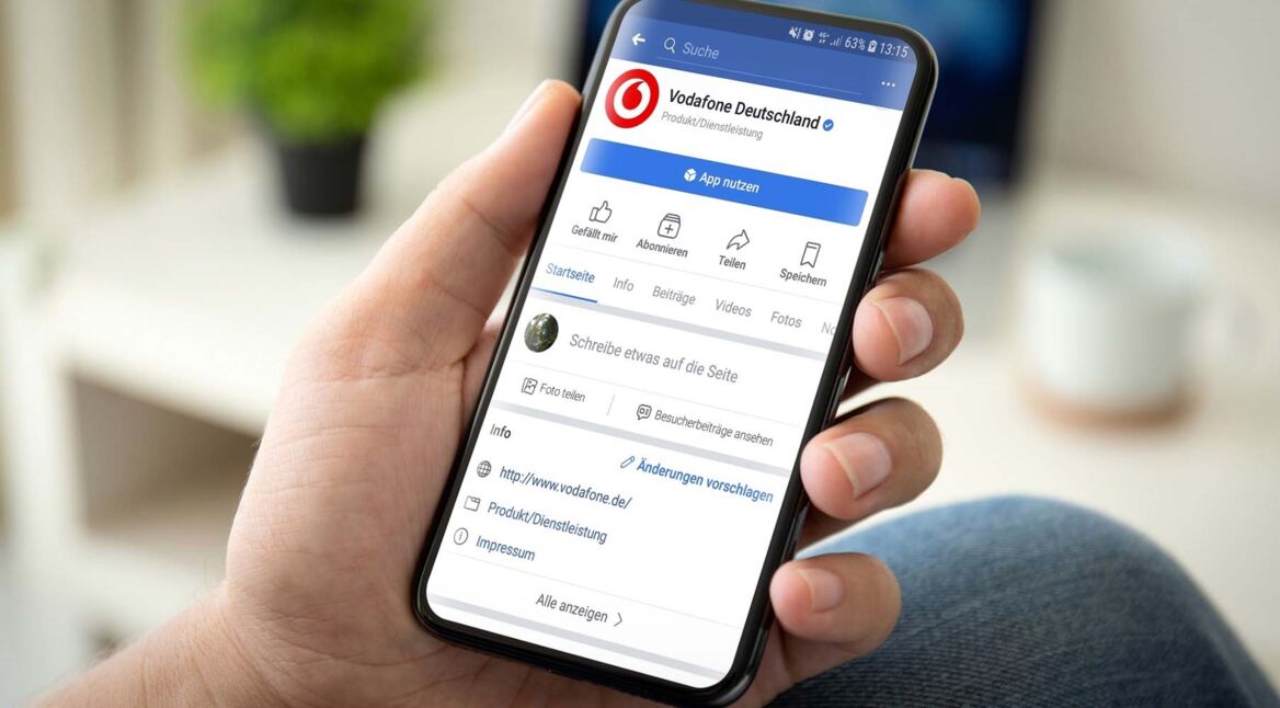 Zertifizierte Facebook-Seite auf Smartphone