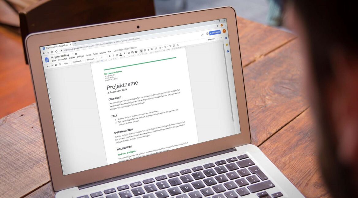 Google-Docs-Dokument auf einem Laptop