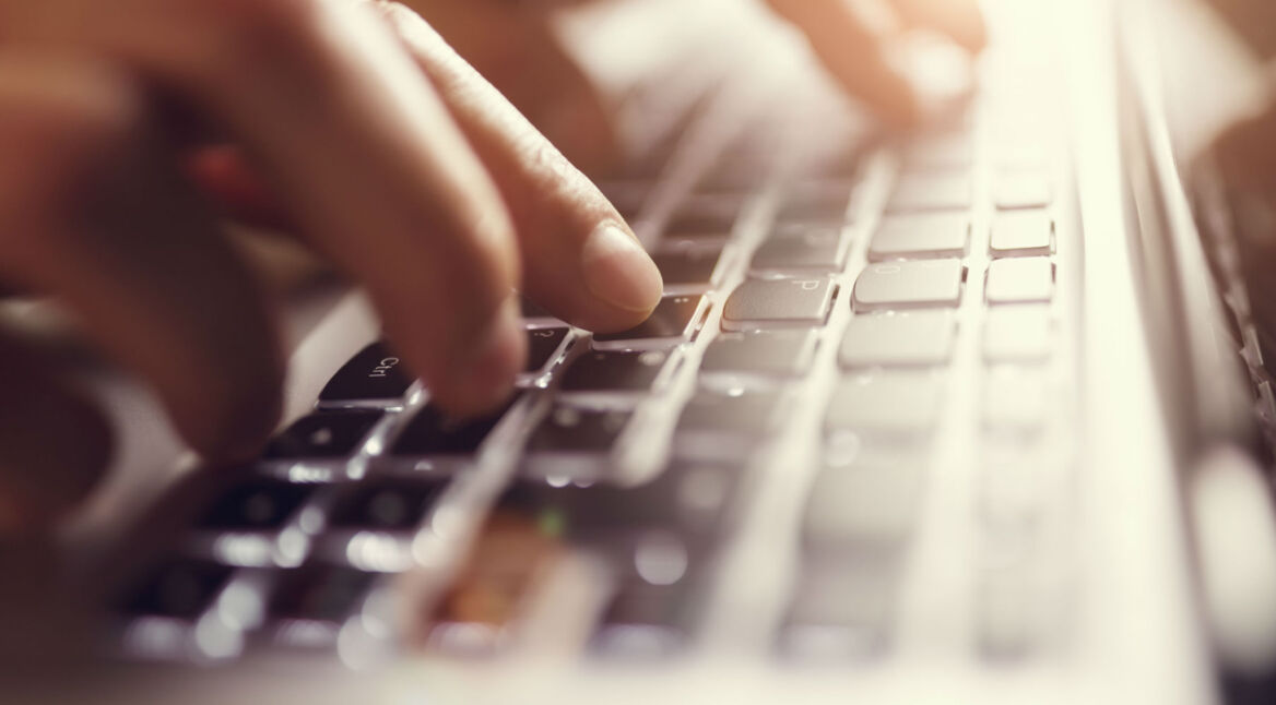 Tastaturbefehle am Computer.