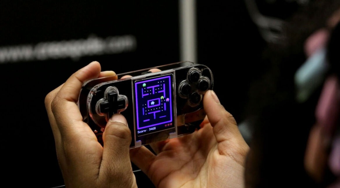 Pyxa: Mit dieser DIY-Spielekonsole lernst Du Programmieren