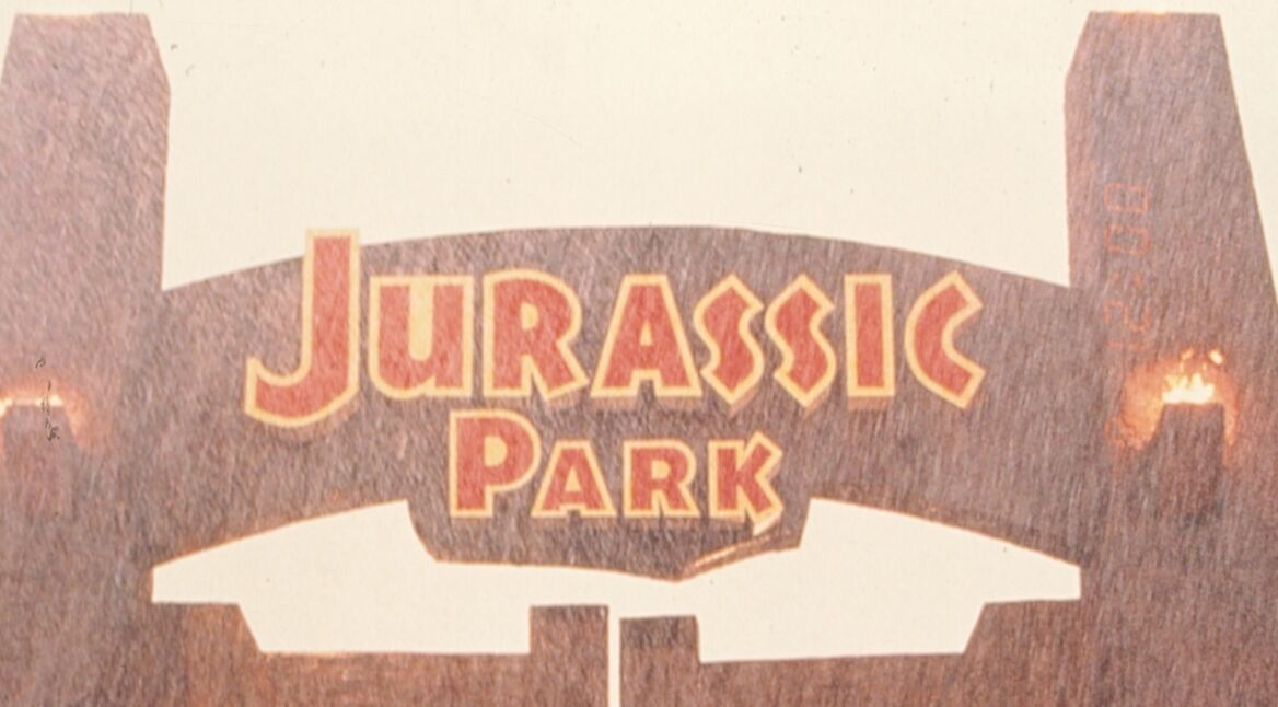 Eingangstor zum Jurassic Park