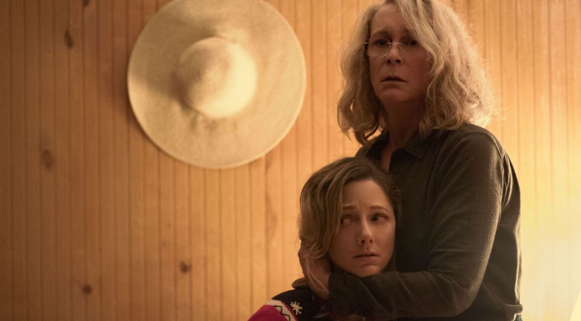 Judy Greer und Jamie Lee Curtis im Film „Halloween”.