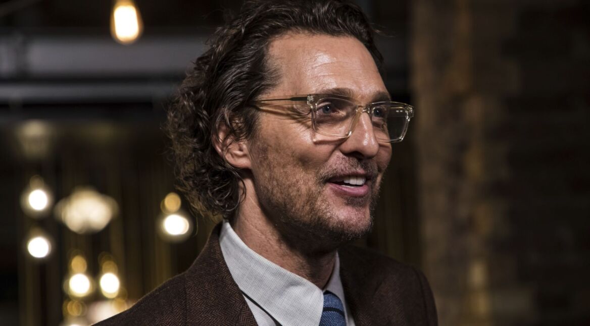 „The Gentleman”-Hauptdarsteller Matthew McConaughey bei einer Filmpremiere.