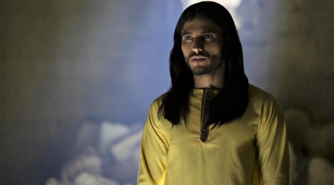 Mehdi Dehbi in Messiah