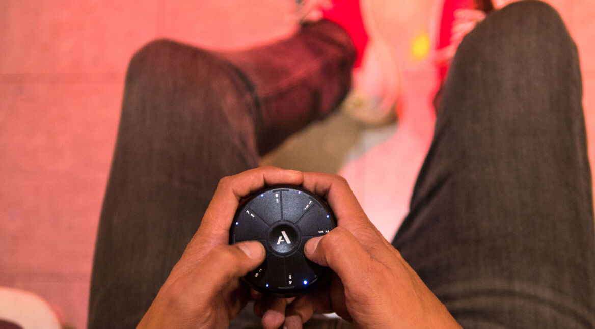 Das smarte Musikinstrument #Orba ist so designt, dass Du damit ganz intuitiv Musik machen kannst – auch als Anfänger.