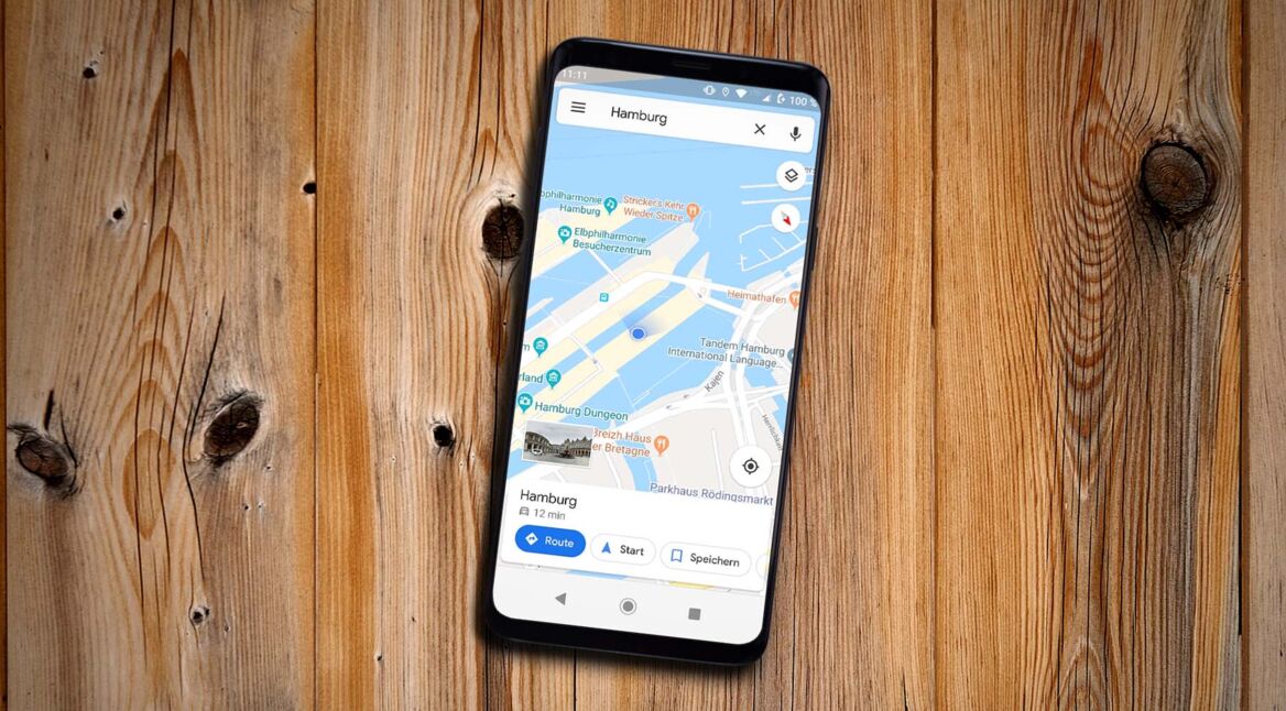 Google Maps auf einem Smartphone zeigt Speicherstadt in Hamburg