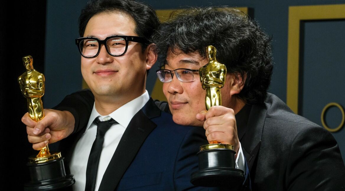 „Parasite”-Drehbuchautoren Han Jin-won und Bong Joon-ho.