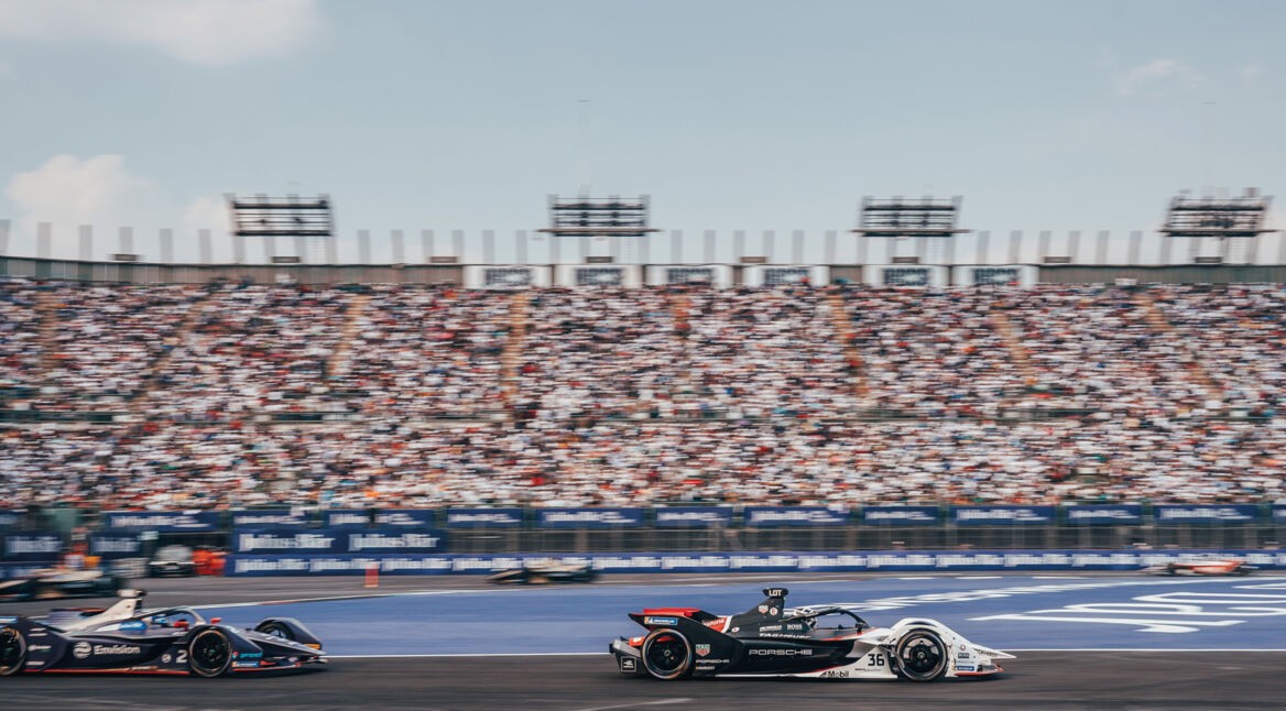 Rennszene aus dem vierten Formula-E-Rennen in Mexico City
