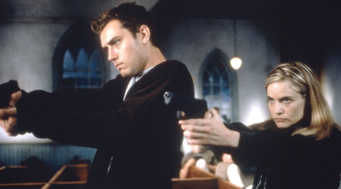 Existenz mit Jude Law