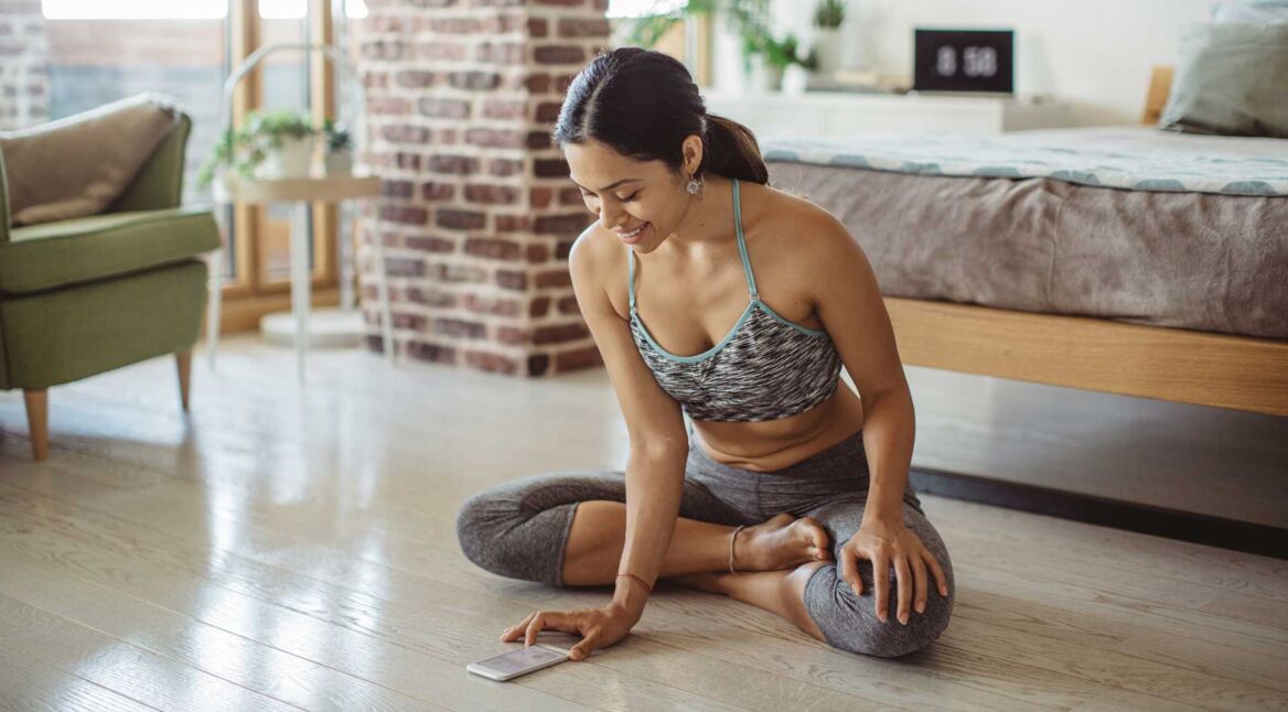 diese-yoga-apps-und-youtube-channel-bringen-koerper-und-geist-in-einklang-header