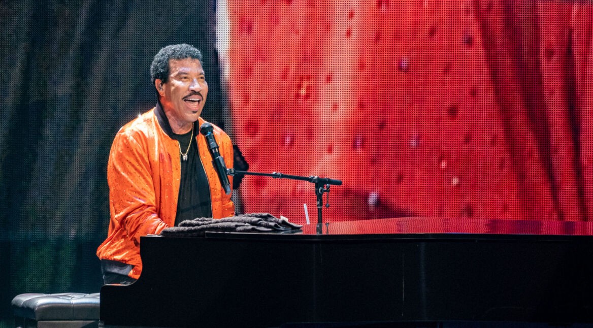 All Night Long: Musical über Lionel Richie in Arbeit