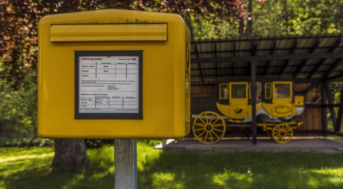 Briefkasten der Deutschen Post.